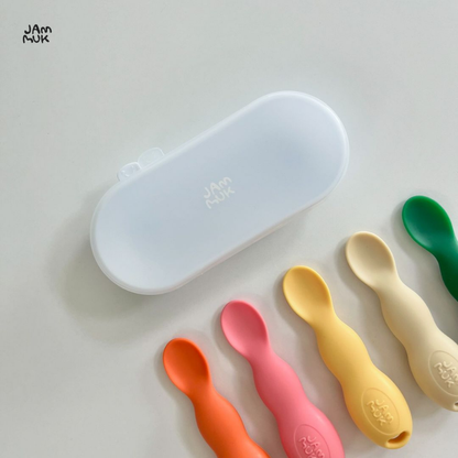 Ergonomic Peanut Baby Spoon |  Platinum Silicone Feeding Spoon | 6mths above